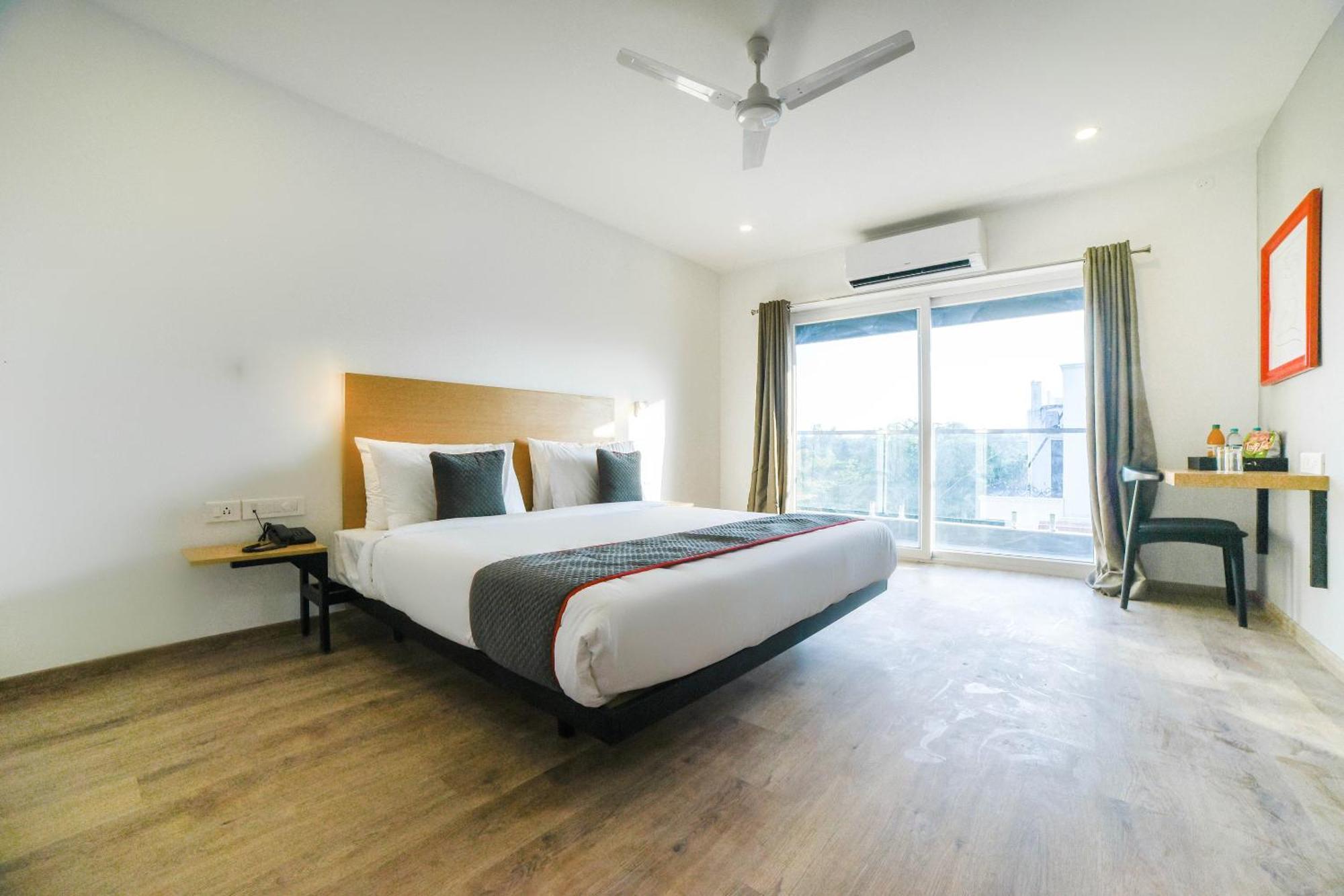 Townhouse 211 Laguna Ecr Near Juhu Beach Ченай Екстериор снимка