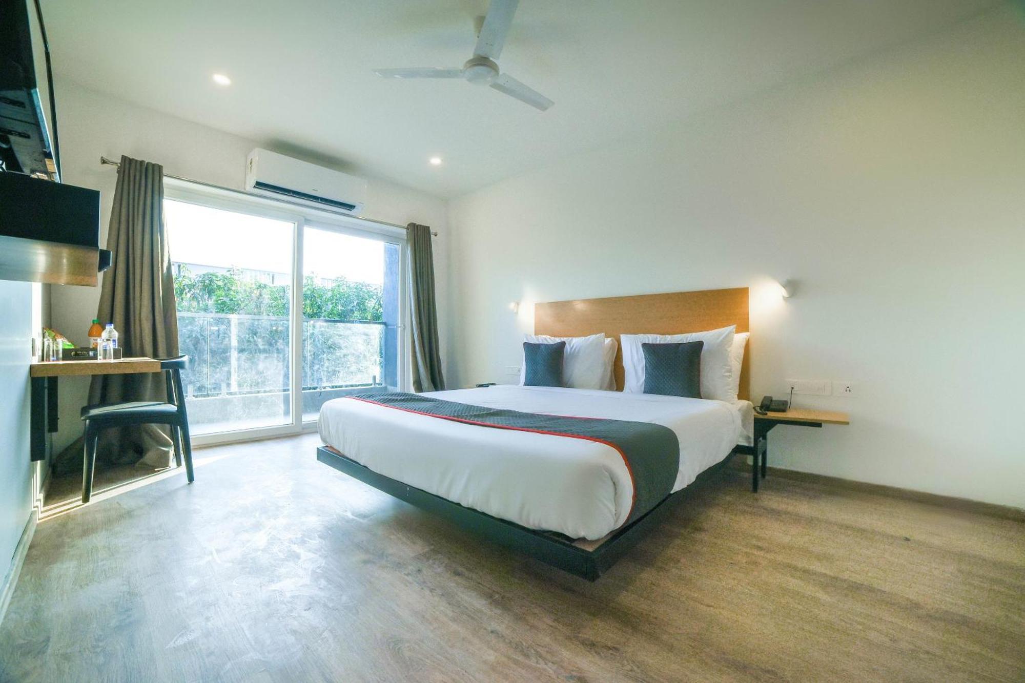 Townhouse 211 Laguna Ecr Near Juhu Beach Ченай Екстериор снимка