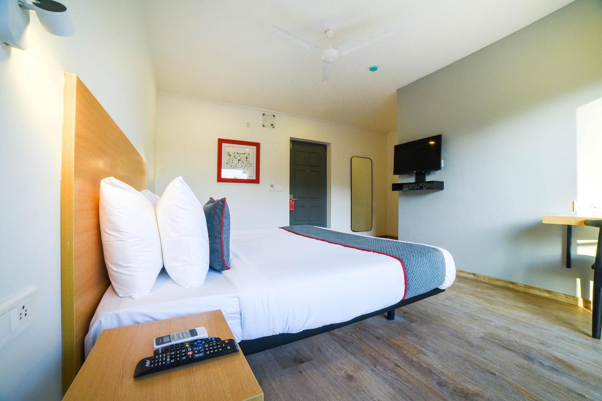 Townhouse 211 Laguna Ecr Near Juhu Beach Ченай Екстериор снимка