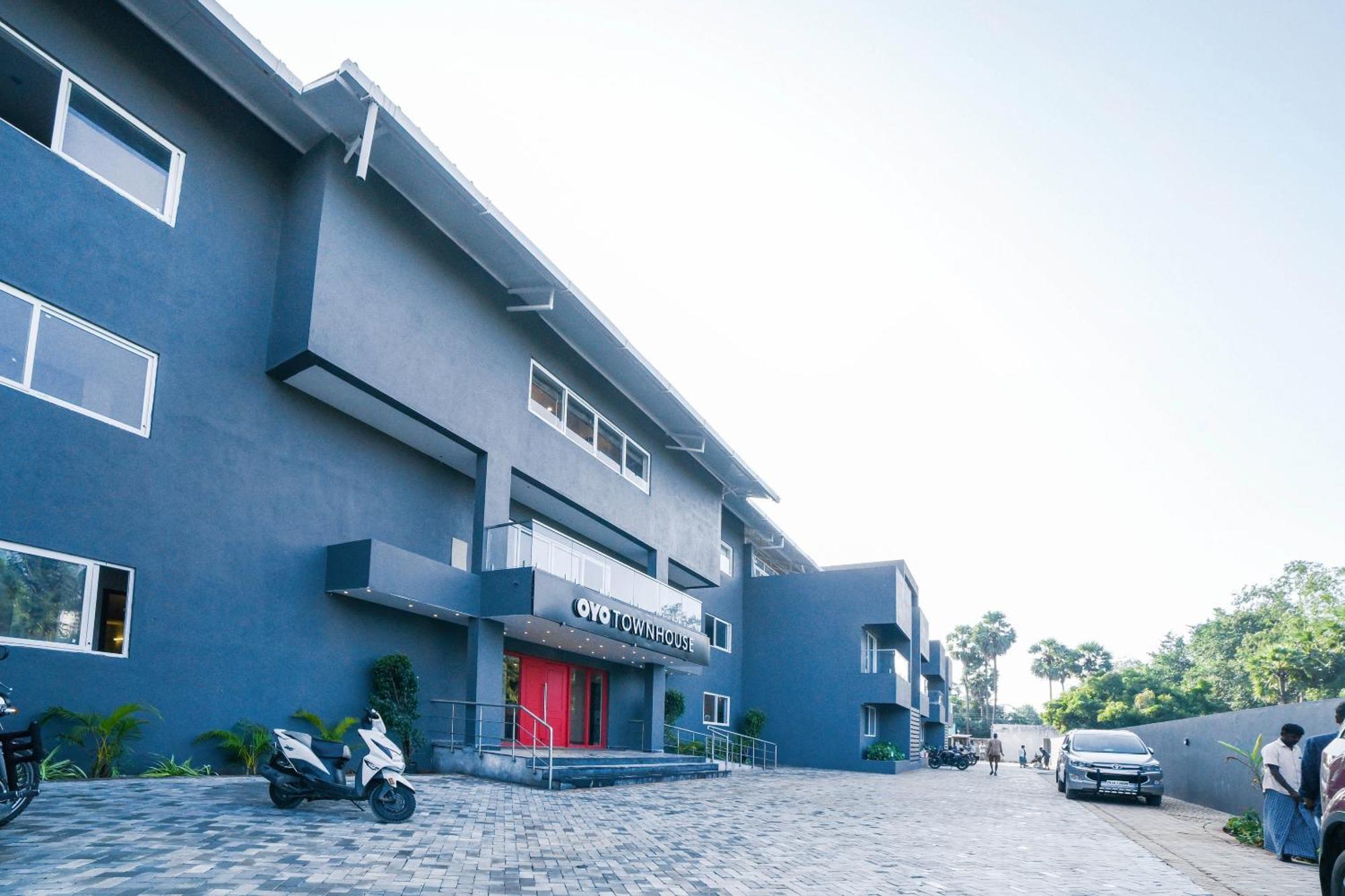 Townhouse 211 Laguna Ecr Near Juhu Beach Ченай Екстериор снимка